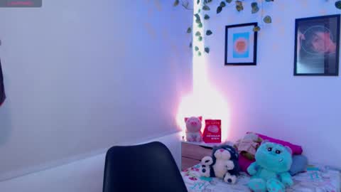 Snapshot of merilynwhithe_ chatting on 10-13-25, 07:47 Merilyn online show from 10-13-25, 07:47