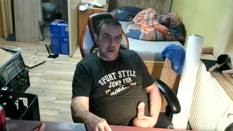 Snapshot of merkur32 chatting on 07-31-26, 02:00 merkur32 online show from 07-31-26, 02:00