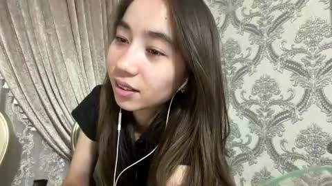 merlenebixel online show from 07-28-26, 06:20