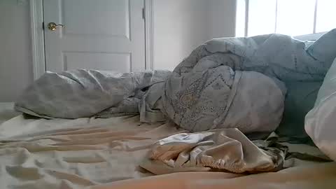 Snapshot of mermaidonland25 chatting on 10-10-25, 11:15 mermaidonland25 online show from 10-10-25, 11:15