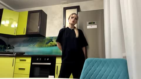 Stefani online show from 05-31-26, 06:31