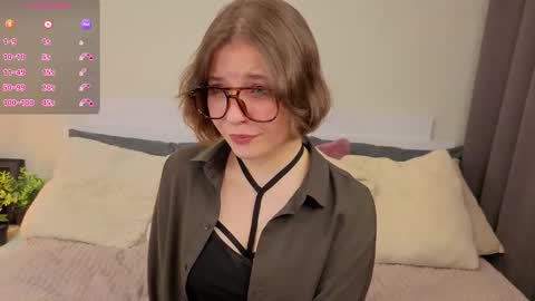 Marie online show from 03-04-26, 05:02