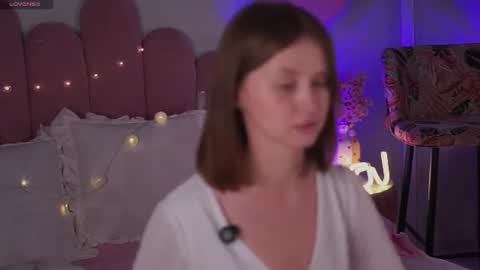 Snapshot of merylew chatting on 07-28-26, 11:17 Anna online show from 07-28-26, 11:17