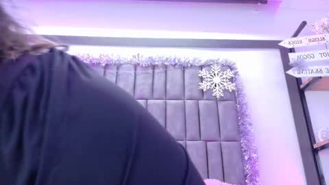 Mery Stone online show from 12-15-25, 04:39