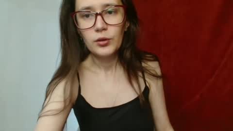 Snapshot of mesmerizing_hypn0_goddess chatting on 10-10-25, 06:12 Jessica online show from 10-10-25, 06:12