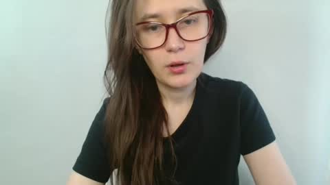 Snapshot of mesmerizing_hypn0_goddess chatting on 10-14-25, 09:54 Jessica online show from 10-14-25, 09:54