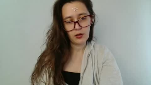 Snapshot of mesmerizing_hypn0_goddess chatting on 10-22-25, 07:41 Jessica online show from 10-22-25, 07:41