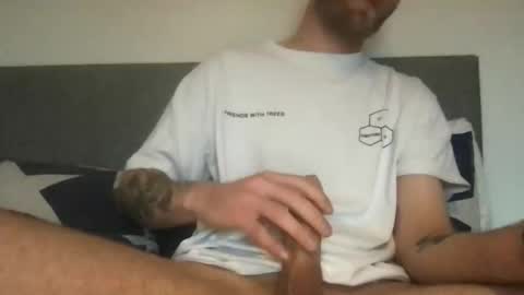 messageme11 online show from 04-06-26, 06:42