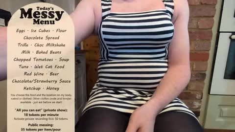 Snapshot of messyxdresser chatting on 02-12-26, 09:21 messyxdresser online show from 02-12-26, 09:21