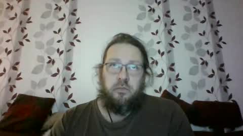 Snapshot of metallbuddy chatting on 12-19-24, 06:45 ask me online show from 12-19-24, 06:45