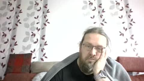 Snapshot of metallbuddy chatting on 01-16-25, 10:32 ask me online show from 01-16-25, 10:32