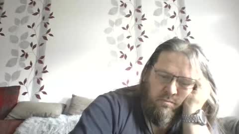 Snapshot of metallbuddy chatting on 01-31-25, 11:03 ask me online show from 01-31-25, 11:03