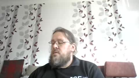 Snapshot of metallbuddy chatting on 02-04-25, 10:32 ask me online show from 02-04-25, 10:32