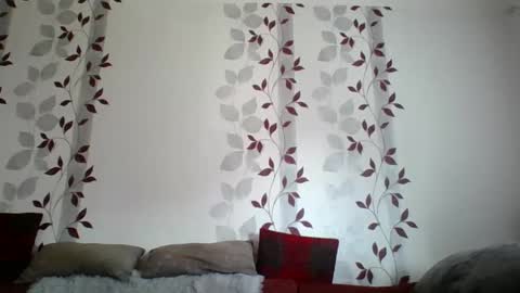 Snapshot of metallbuddy chatting on 02-19-25, 11:49 ask me online show from 02-19-25, 11:49