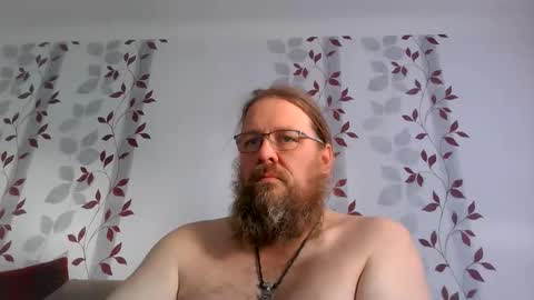 Snapshot of metallbuddy chatting on 09-19-25, 02:29 ask me online show from 09-19-25, 02:29