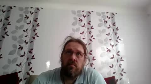 Snapshot of metallbuddy chatting on 10-18-25, 08:04 ask me online show from 10-18-25, 08:04