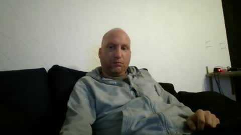 metaller123456 online show from 03-24-26, 05:12