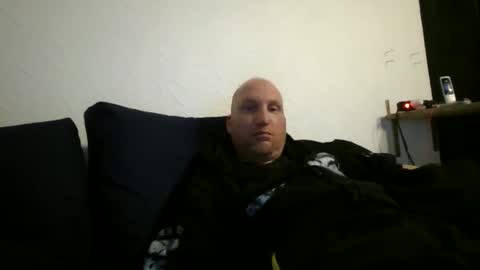 metaller123456 online show from 03-24-26, 06:24