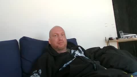 metaller123456 online show from 03-27-26, 04:07
