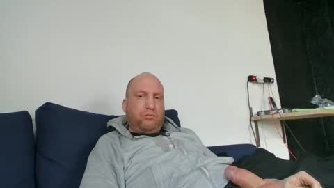 metaller123456 online show from 04-03-26, 06:55
