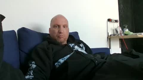 metaller123456 online show from 04-25-26, 11:13