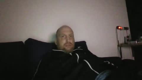 metaller123456 online show from 06-04-26, 08:26
