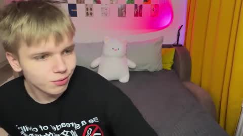 Arthur online show from 03-09-26, 11:42