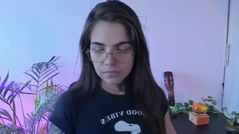 Snapshot of meurief chatting on 07-13-26, 04:21 Meurif online show from 07-13-26, 04:21