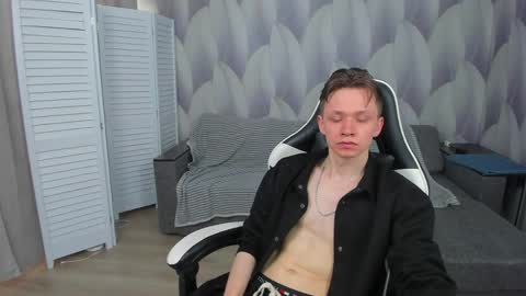 MEVERIK OUSHEN online show from 04-04-26, 01:19
