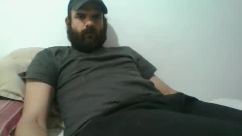 Snapshot of mexican19899 chatting on 12-19-24, 01:07 jos online show from 12-19-24, 01:07