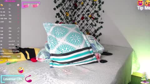 Snapshot of mexican_cum chatting on 02-05-25, 08:54 Jhon online show from 02-05-25, 08:54