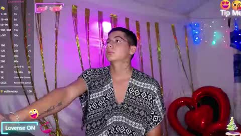 Snapshot of mexican_cum chatting on 03-06-25, 09:25 Jhon online show from 03-06-25, 09:25