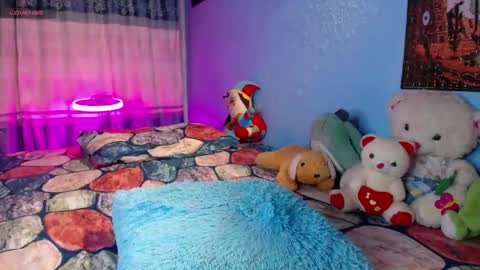 Snapshot of mexican_cum chatting on 04-28-26, 01:37 Jhon online show from 04-28-26, 01:37