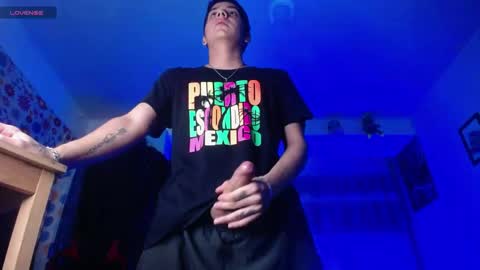 Snapshot of mexican_cum chatting on 06-05-26, 01:23 Jhon online show from 06-05-26, 01:23