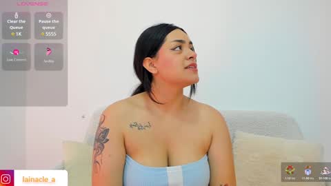 Snapshot of mexitalyguitarist chatting on 01-17-25, 03:34 Booniee online show from 01-17-25, 03:34