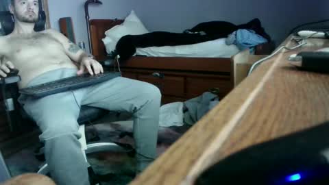 Snapshot of mfdoom6stax chatting on 12-03-24, 01:21 LockedOutNaked online show from 12-03-24, 01:21