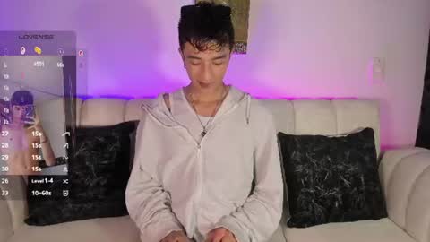Snapshot of mhatias_ chatting on 07-12-26, 04:47 MATHIAS online show from 07-12-26, 04:47