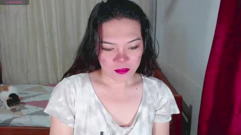Snapshot of mhay_khalifa chatting on 05-31-26, 10:11 MHAY online show from 05-31-26, 10:11