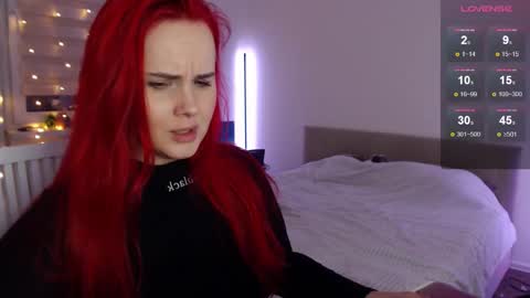 Snapshot of mi_cherry chatting on 01-19-25, 12:49 Alice online show from 01-19-25, 12:49