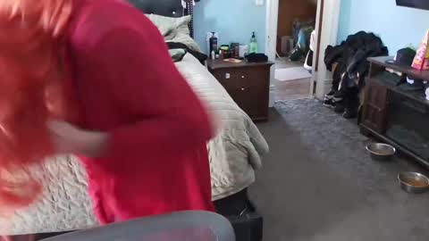 Mia online show from 12-20-24, 04:57