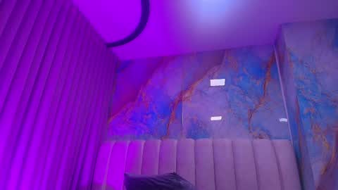 Emi online show from 03-21-26, 07:17