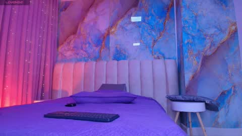 Emi online show from 03-27-26, 07:24