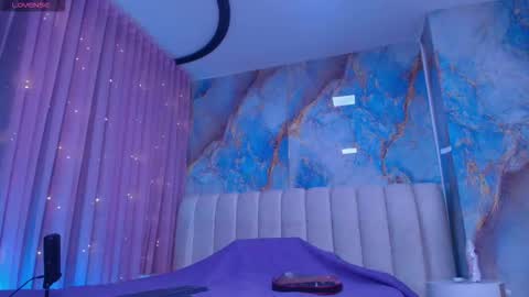 Emi online show from 03-28-26, 07:24