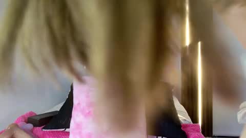 Mia Blonde online show from 11-23-25, 07:57