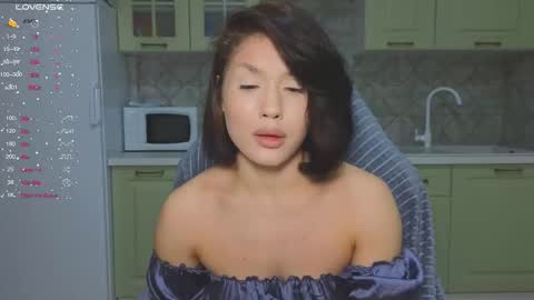 Mia online show from 02-22-26, 11:36