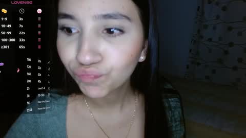 Snapshot of mia__lopez_ chatting on 12-06-24, 11:36 Mia online show from 12-06-24, 11:36