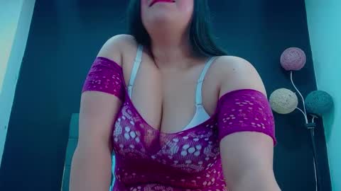 C A L L  M E  M I A  online show from 09-20-25, 01:06