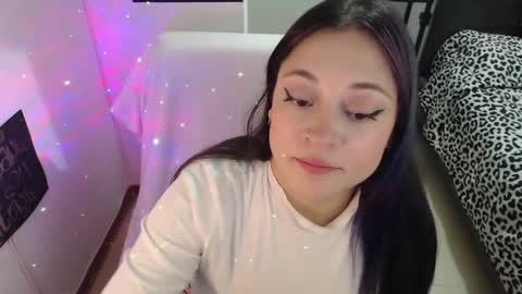 mia online show from 03-10-25, 12:51