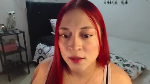 Snapshot of mia_adams_red chatting on 07-11-26, 11:06 mia online show from 07-11-26, 11:06