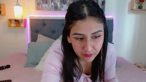 M I A  A Y R A online show from 11-22-25, 03:55